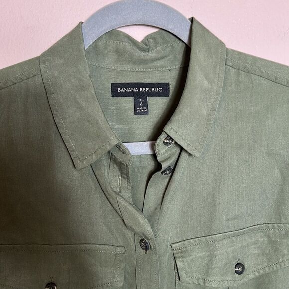 Banana Republic Tencel Utility Romper Olive Green size 4- like new condition - Picture 8 of 12